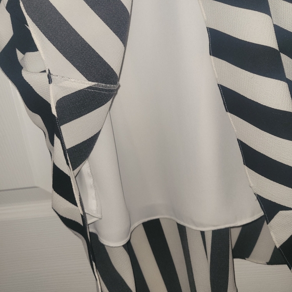 Vince Camuto Asymmetrical  Hem dress, Size 10, Good condition - Picture 5 of 6